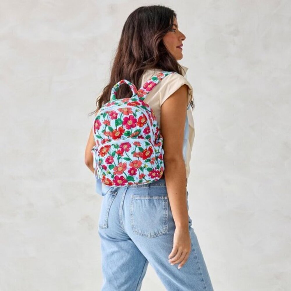 ⚡Women's Mickey Meadow Disney Featherweight Small Banbury Backpack - Picture 2 of 5